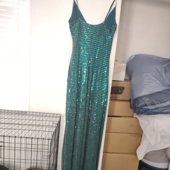 Green Sequined Formal Dress - Picture 3 of 5